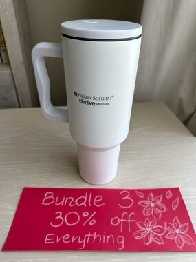 Thrive White Insulated Travel Mug with Handle 40oz